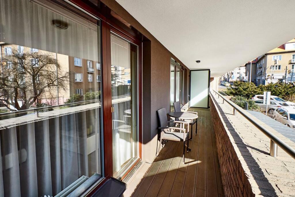 Luxury Apartment In Prague And Free Parking ภายนอก รูปภาพ