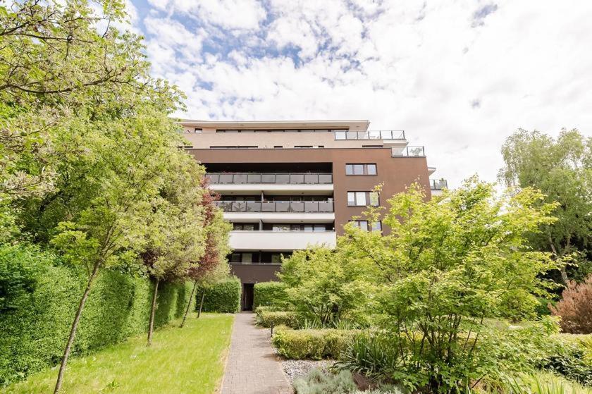 Luxury Apartment In Prague And Free Parking ภายนอก รูปภาพ