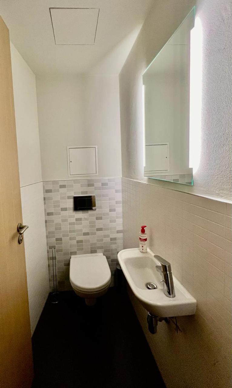 Luxury Apartment In Prague And Free Parking ภายนอก รูปภาพ