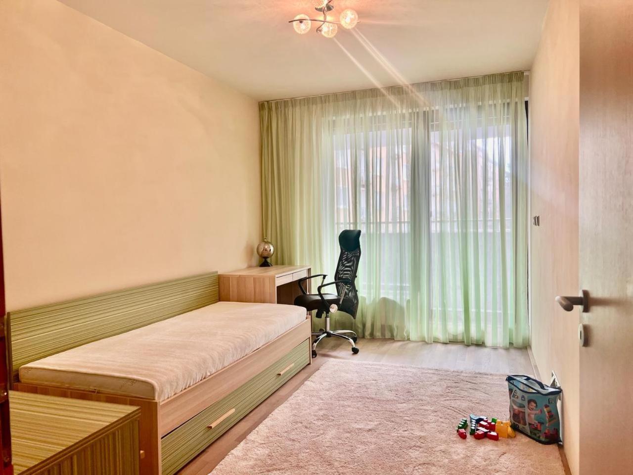 Luxury Apartment In Prague And Free Parking ภายนอก รูปภาพ